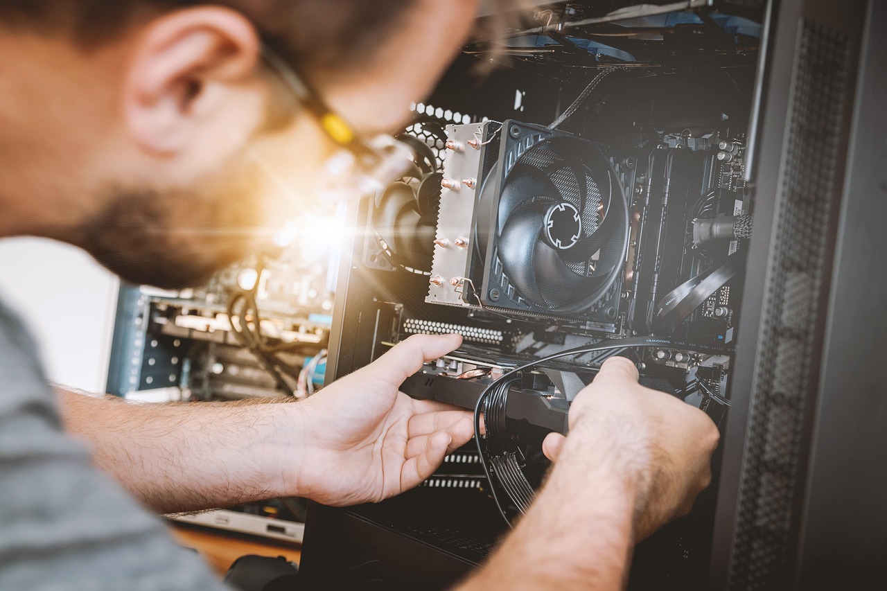computer repair technician